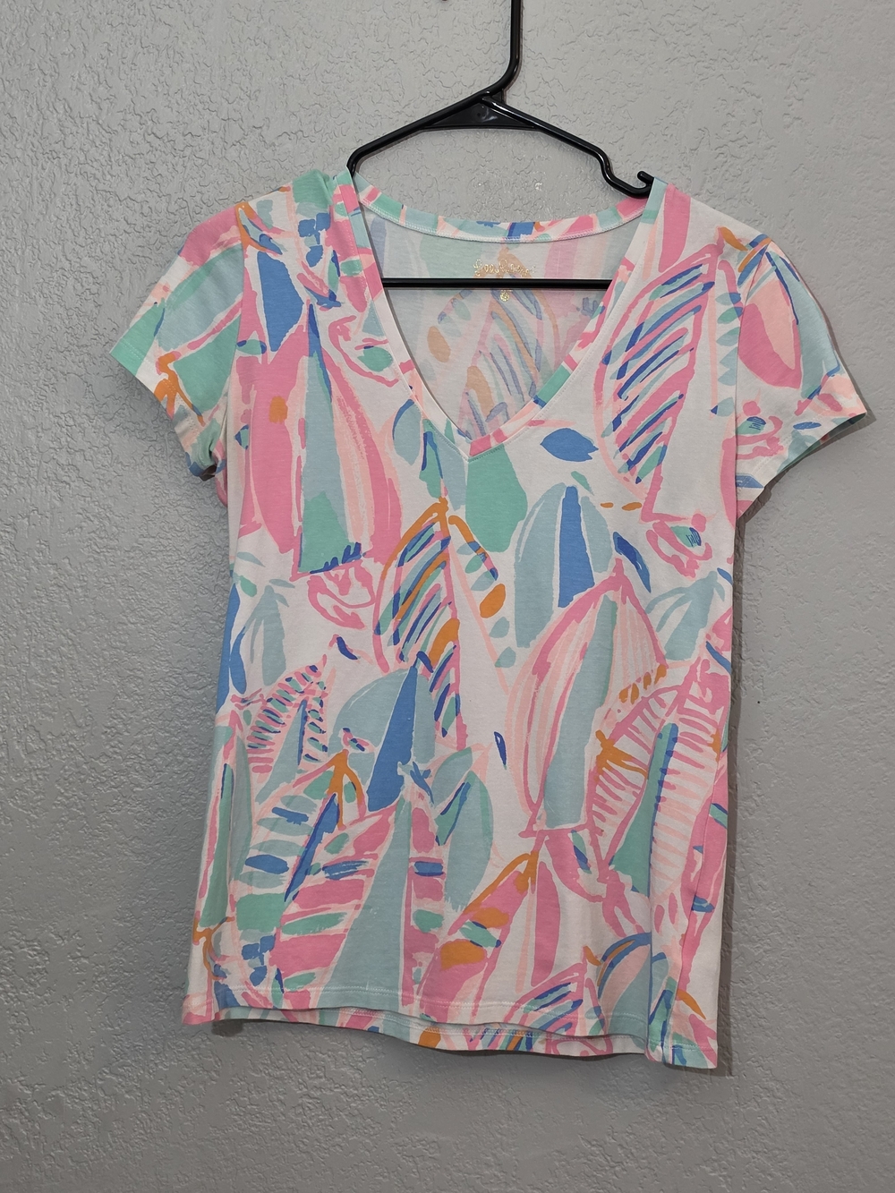 Lilly Pulitzer Colorful Michele V-Neck Tee "Out to Sea" Sailboat Print Womens Sm